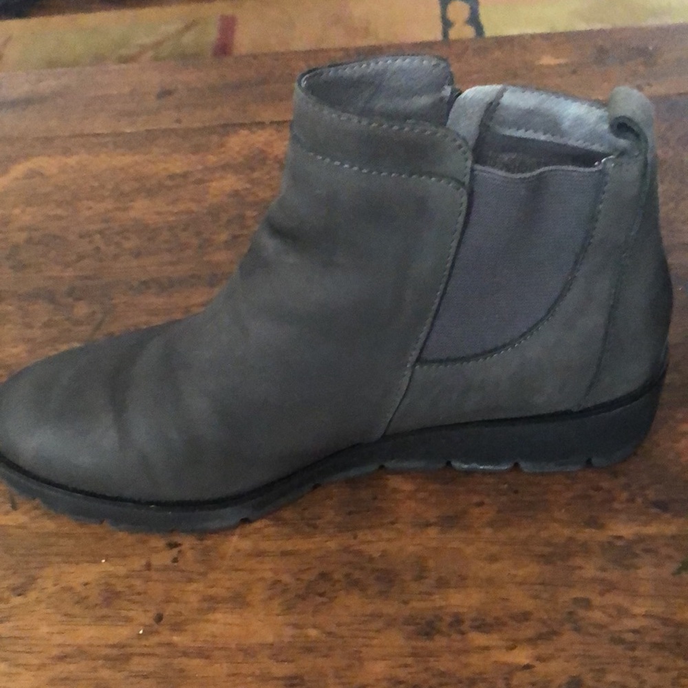 Earth Zurich Rhone Ankle Bootie | Size 9M | Dark Gray Nubuck | Wedge | EUC - Picture 4 of 8